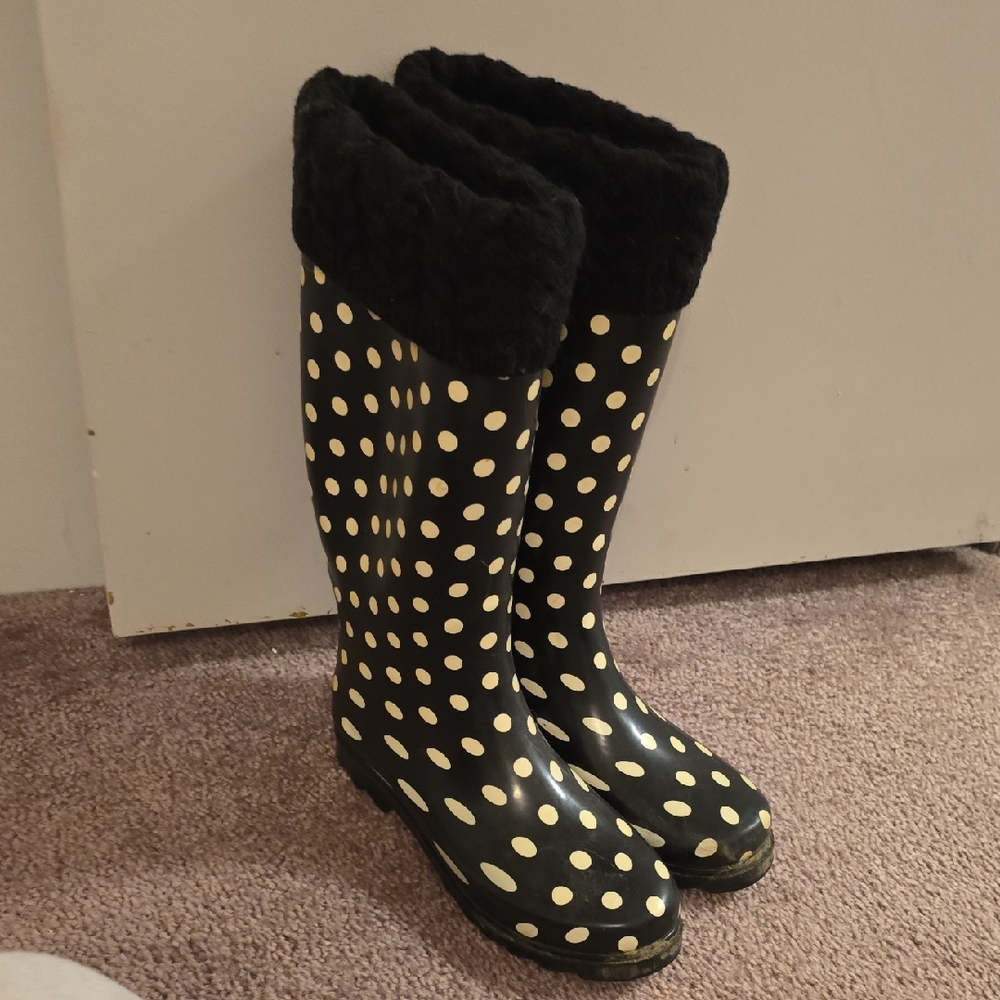 Polka Dot Rain Boots - Black and White